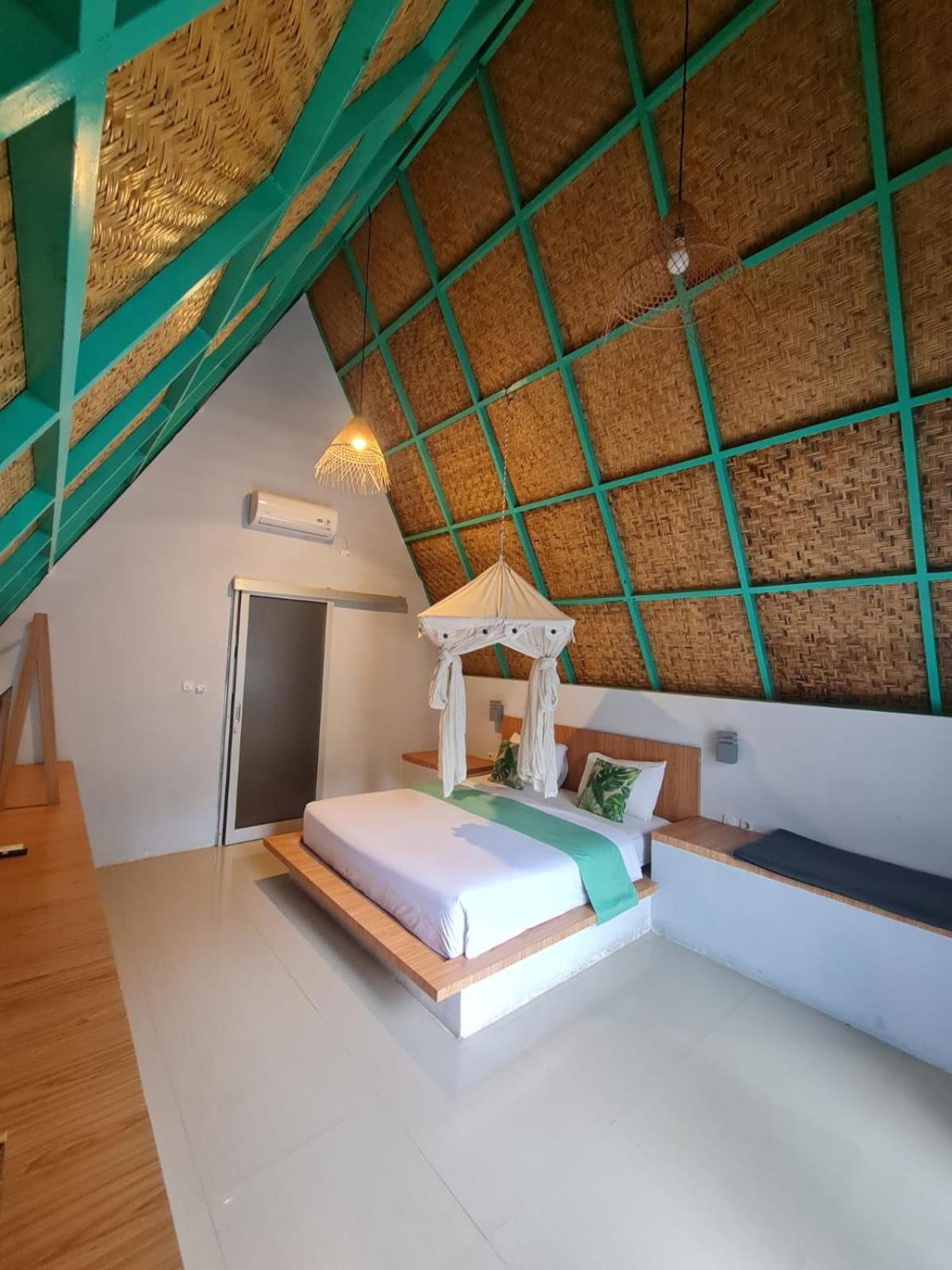 Makarma Resort Lombok Senggigi Esterno foto