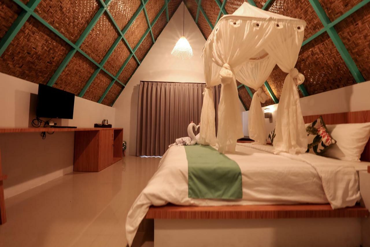 Makarma Resort Lombok Senggigi Esterno foto