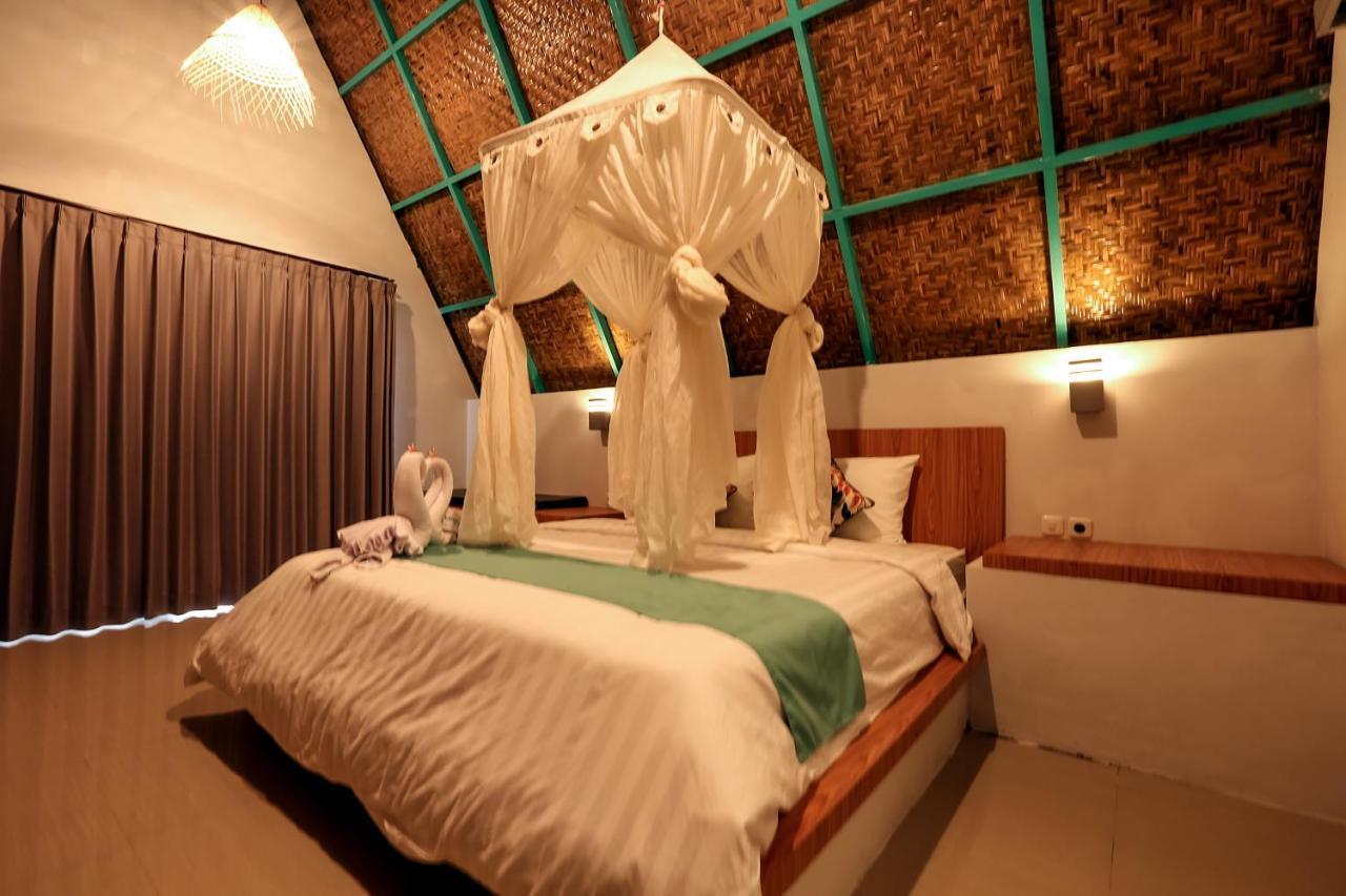 Makarma Resort Lombok Senggigi Esterno foto